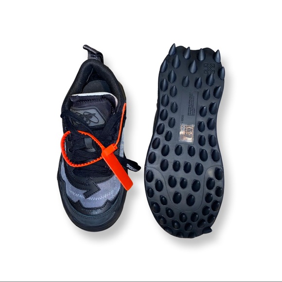 Off White - Picture 4 of 4